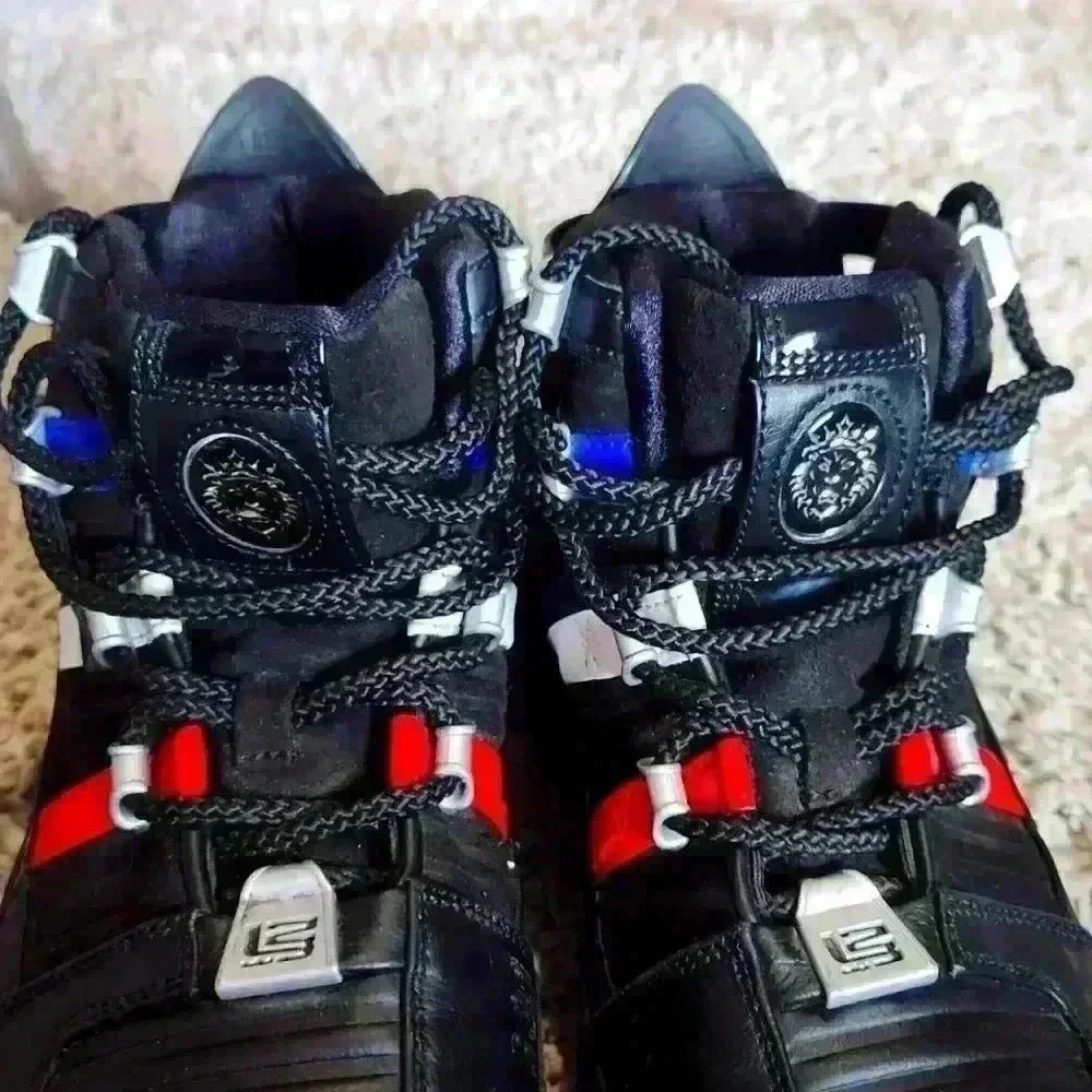 Nike Zoom LeBron III Retro QS Barbershop Black Silver - Picture 3 of 9